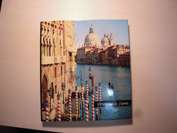 Carte editata in Franta de catre Editura SUN: Venice que j'aime