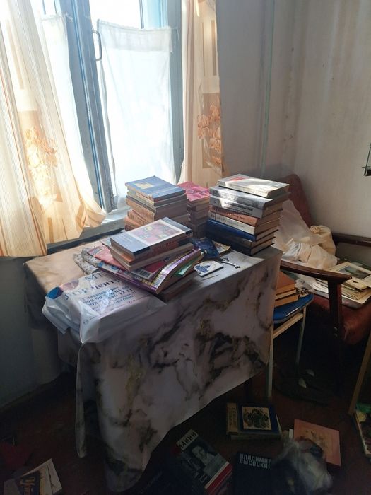 КНИГИ, все жизнь собраны