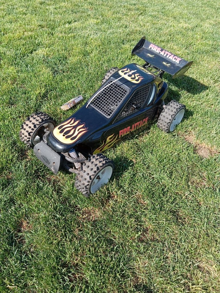 Бензиново RC бъги 1:6