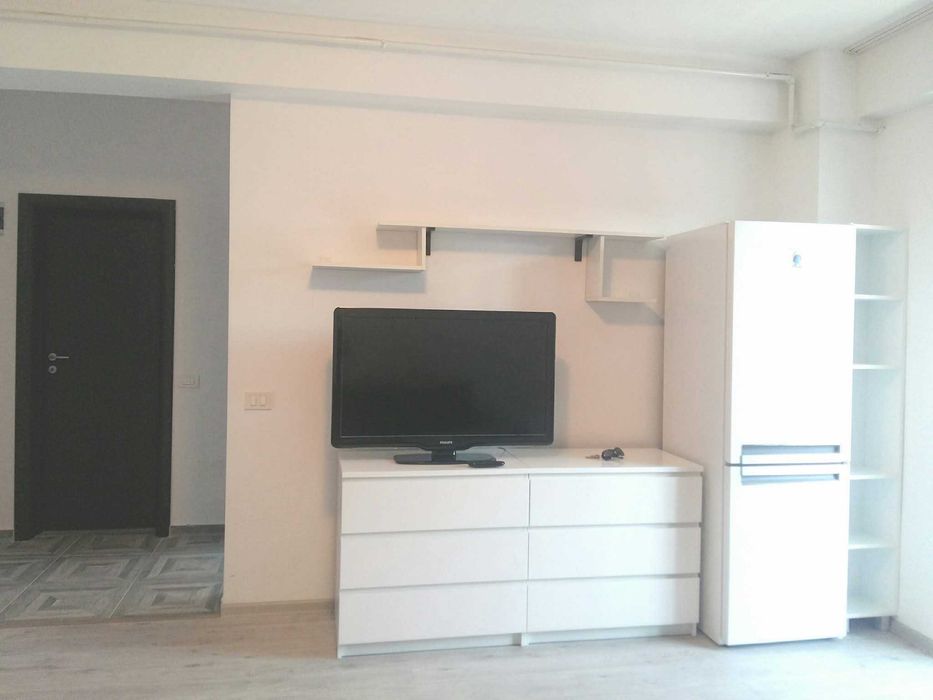 Apartament 2 camere - 54.000 € - Str. Tineretului, zona Preciziei