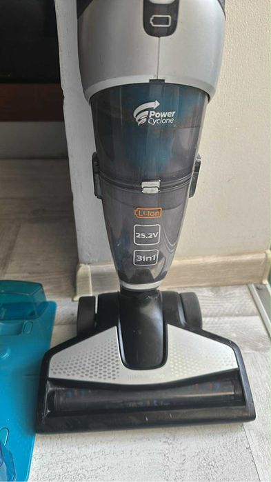 Aspirator vertical philips power pro aqua