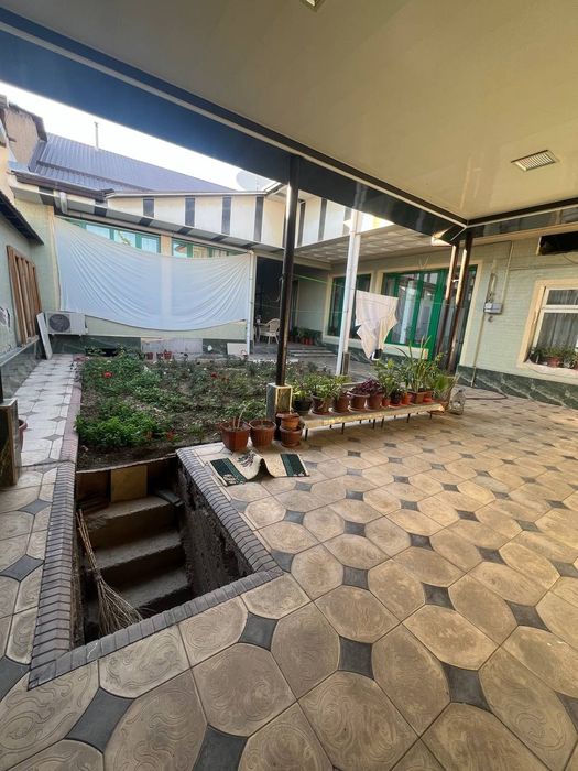 Yakkasaroy Salamatina 4 sotix uglavoy uchastka sotiladi