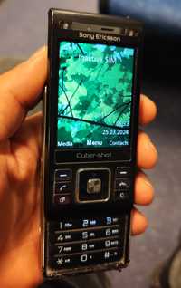 Telefon Sony Ericsson C905 Super Camera