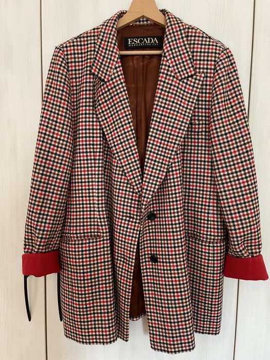 Дамско вълнено сако Escada