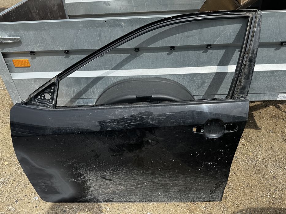 Дверь Водительская Camry 50 Б/у