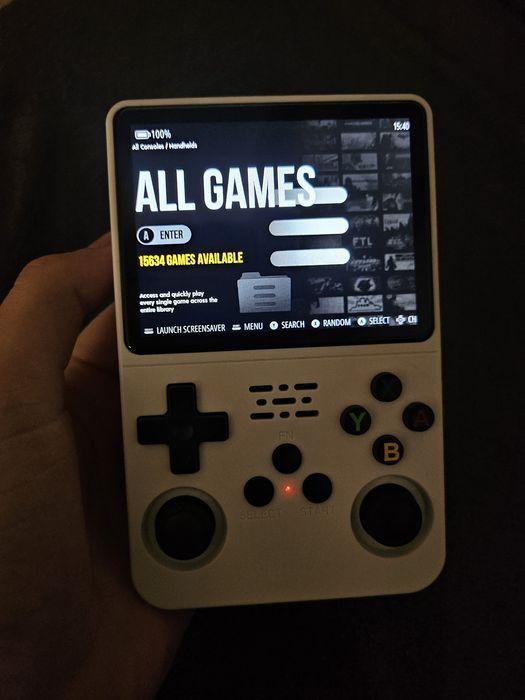 Consolă Portabilă Retro R36S