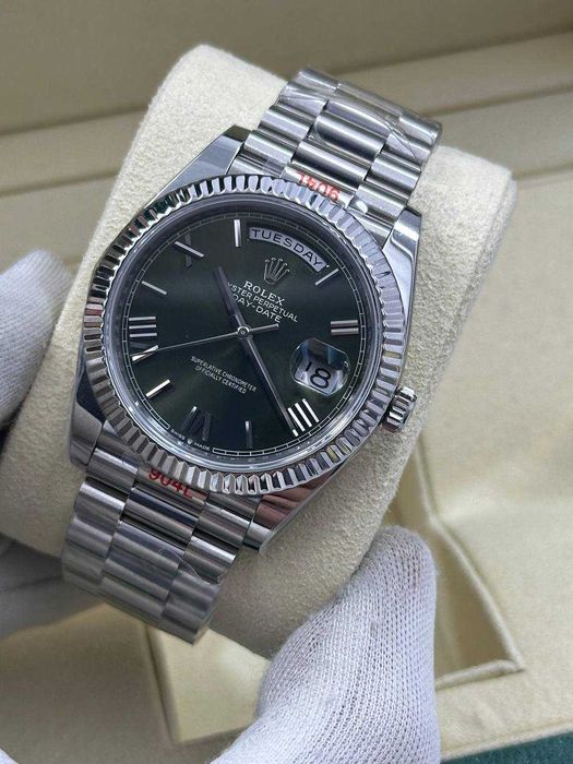 Rolex Day-Date 40mm ref. 228239 - Green Roman Dial