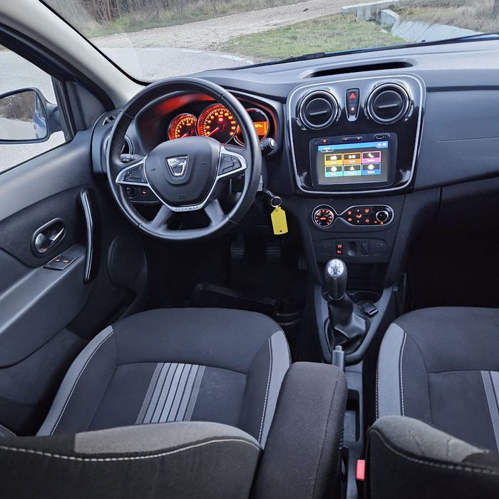 Dacia Sandero Stepway  2018 0898 Celebration