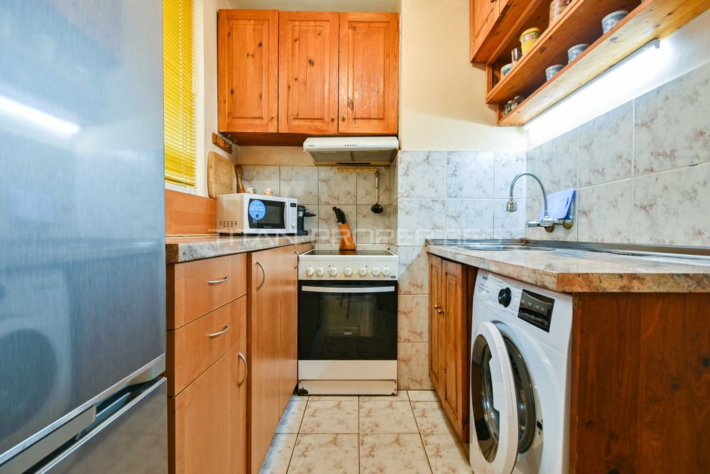 Продава се Тристаен апартамент в София, Център - 80 кв.м за 3000 €/кв.м - Снимка #4