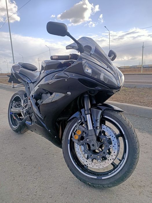 Продам спортбайк YAMAHA R1