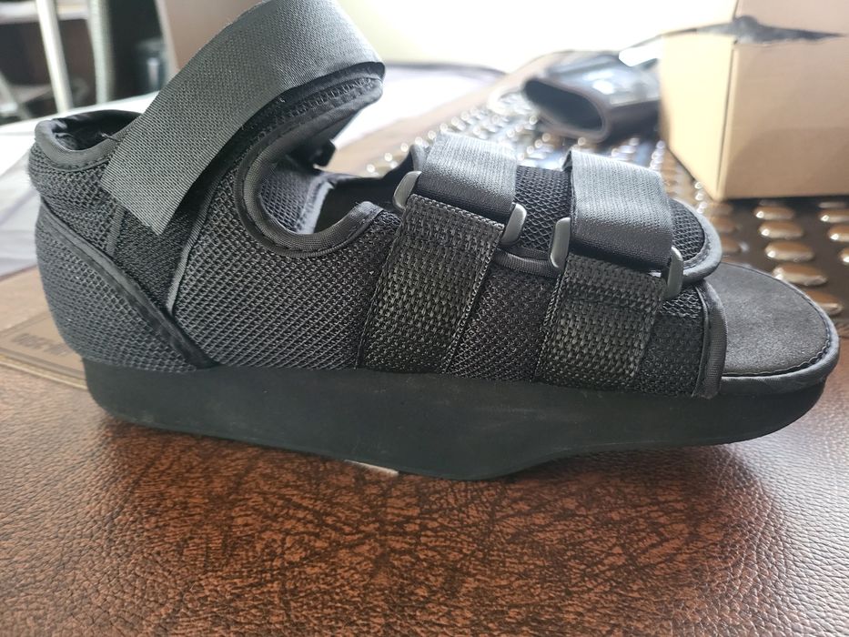 Продавам ортопедия обувка,номер 39-41