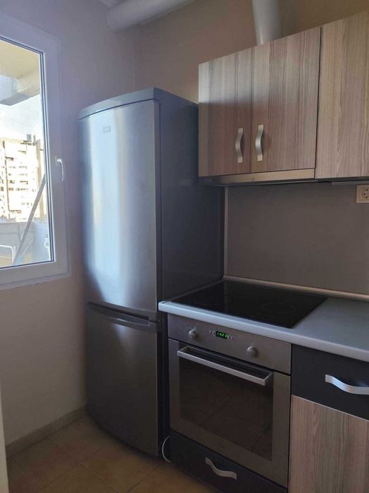 Дава се под наем Двустаен апартамент в Пловдив, Въстанически - 68 кв.м за 300 € - Снимка #6