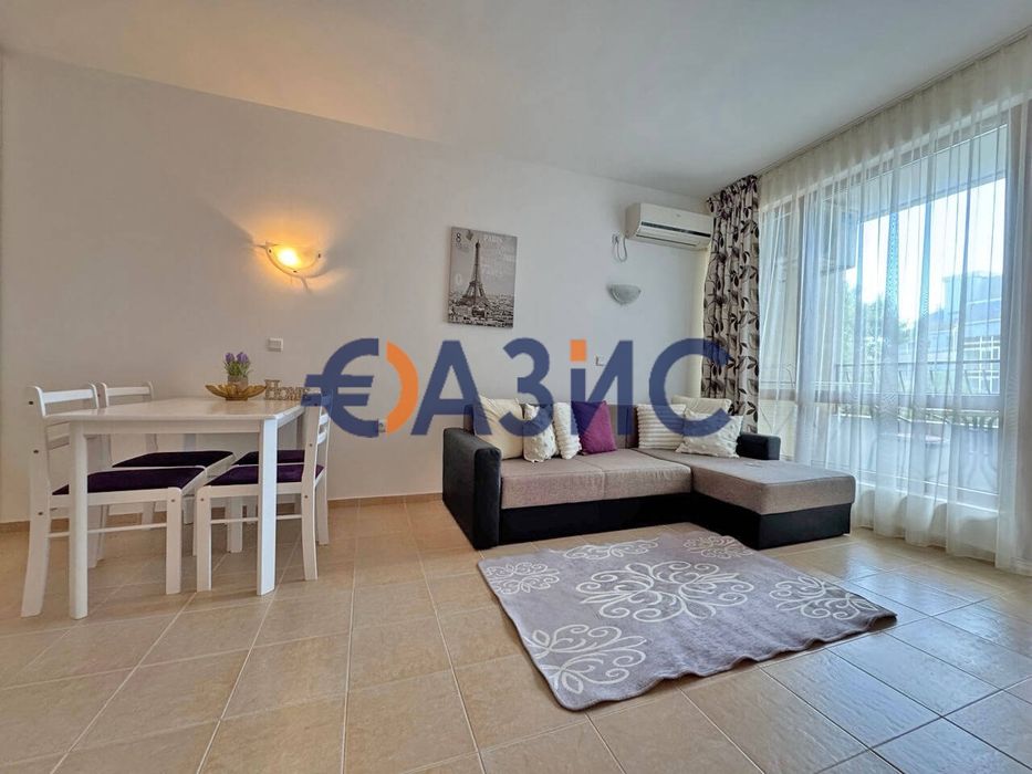 Продава се Двустаен апартамент в к.к. Слънчев бряг - 50 кв.м за 1490 €/кв.м - Снимка #1