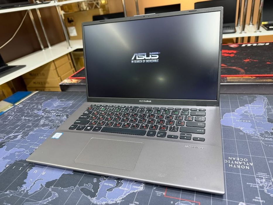 Ноутбук ASUS Vivobook 14. i5-8250U/4GB/SSD 256Gb