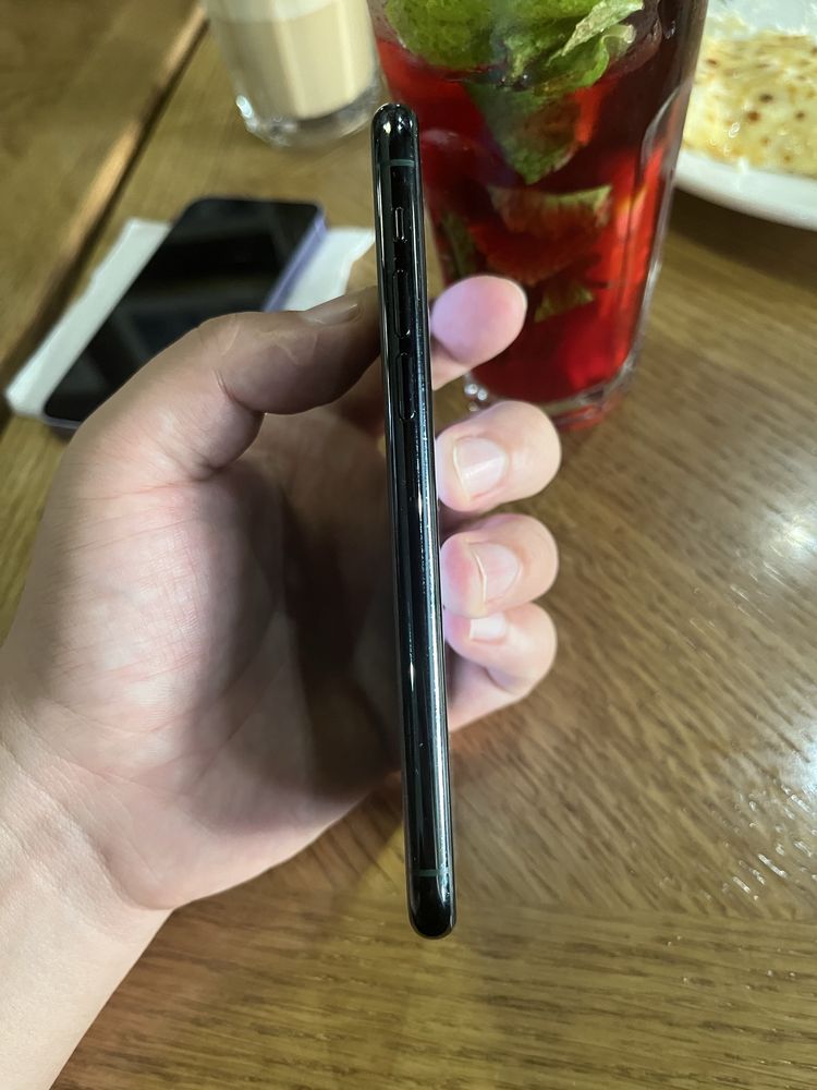 Iphone 11 pro (256) 75