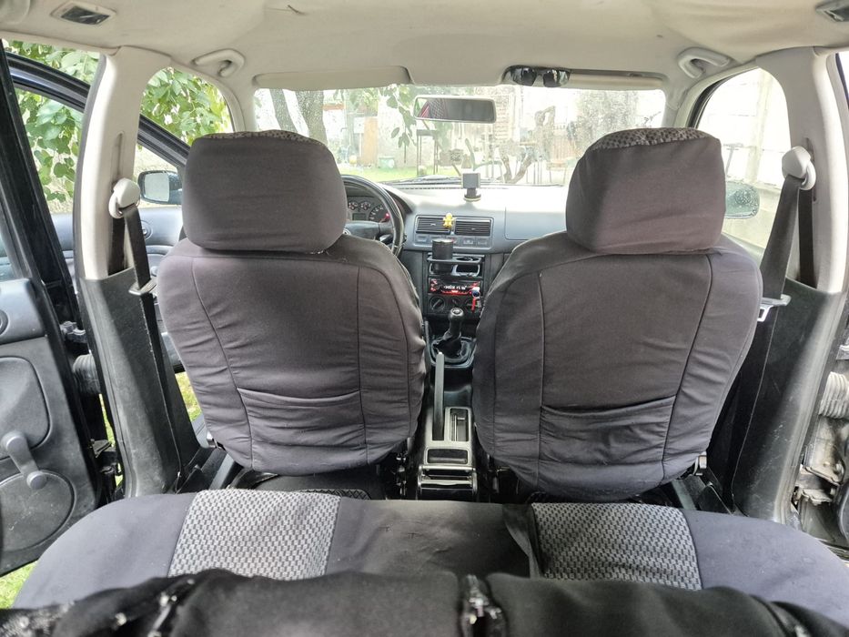Vand golf 4  1.4 benzina