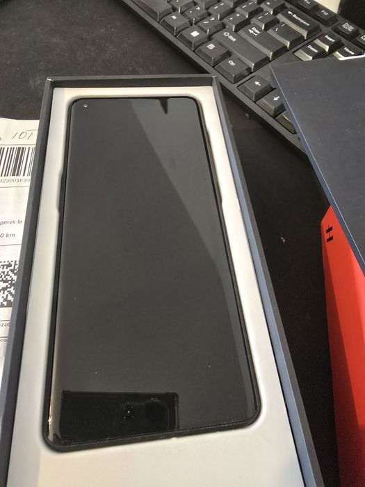 OnePlus 10 PRO 5G 12gb Ram 256 gb stocare