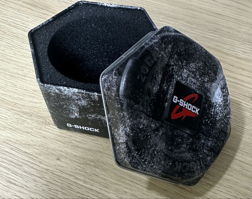 Часовник G-Shock GA-110BW