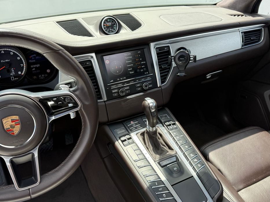 Porsche Macan Turbo