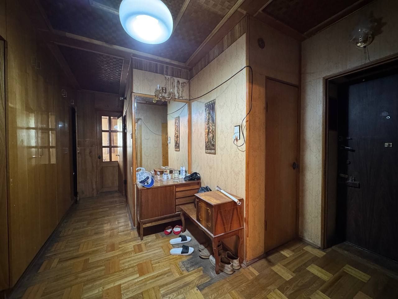 Продаётся квартира СРОЧНО цум