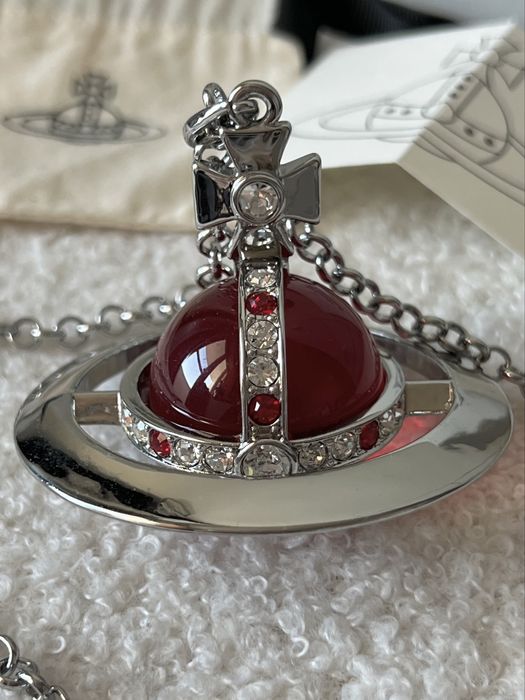 Vivienne Westwood colier pendant