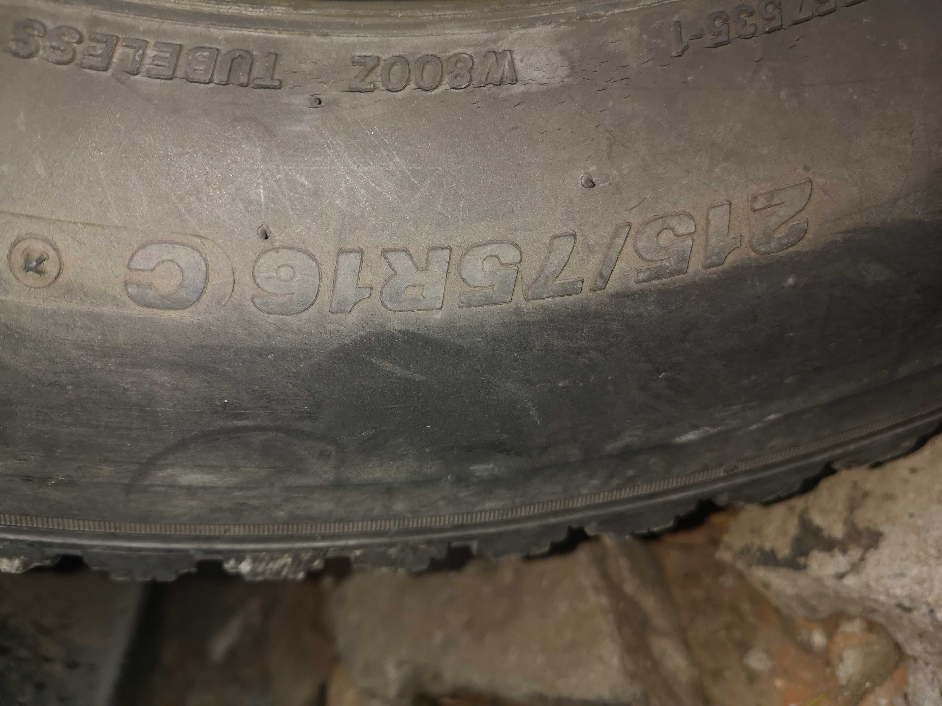 Bridgestone гуми за бус 215 75 16 Всесезонни 6мм грайфер