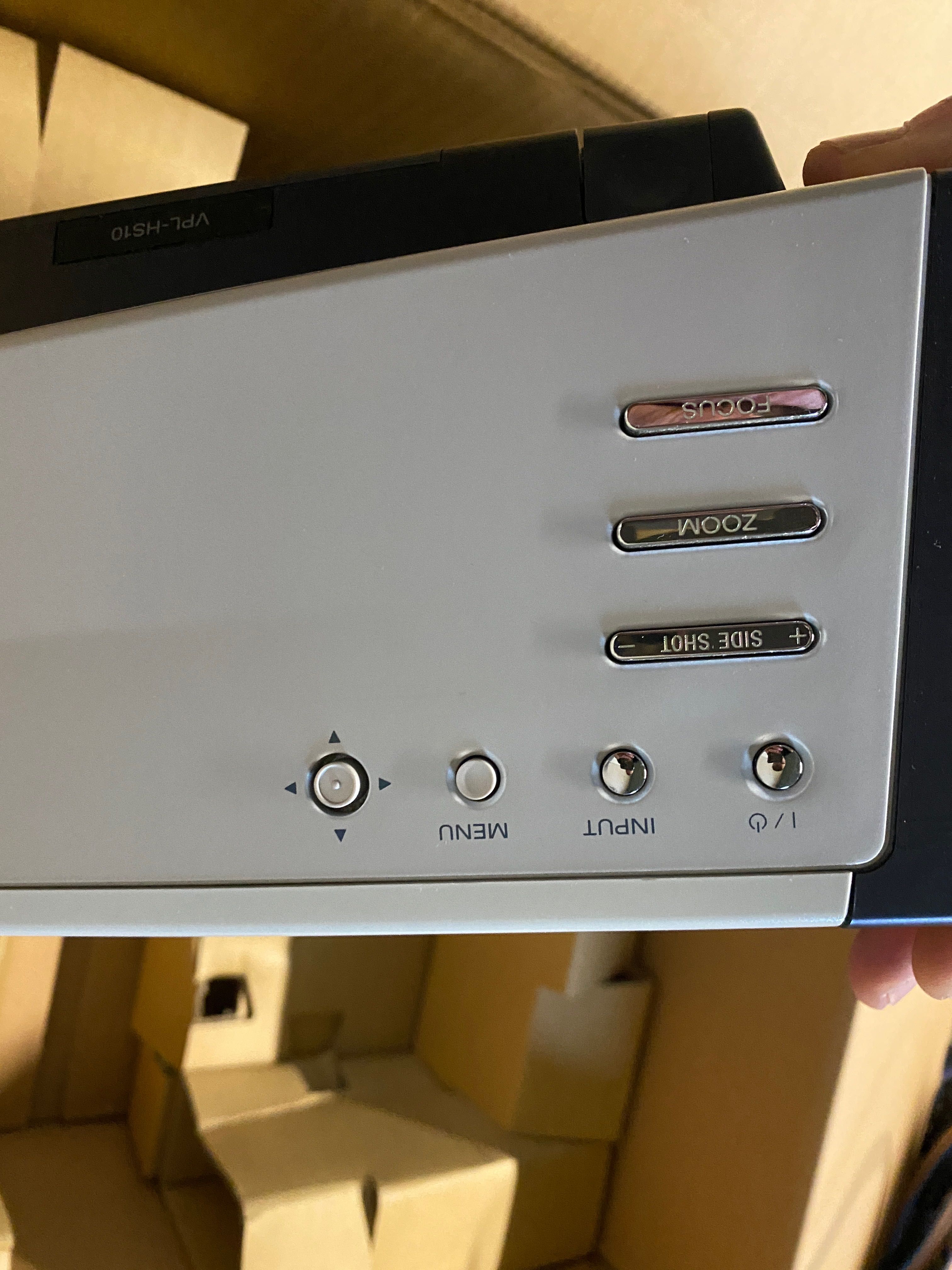 Проeктор Sony cineza VPL-HS10