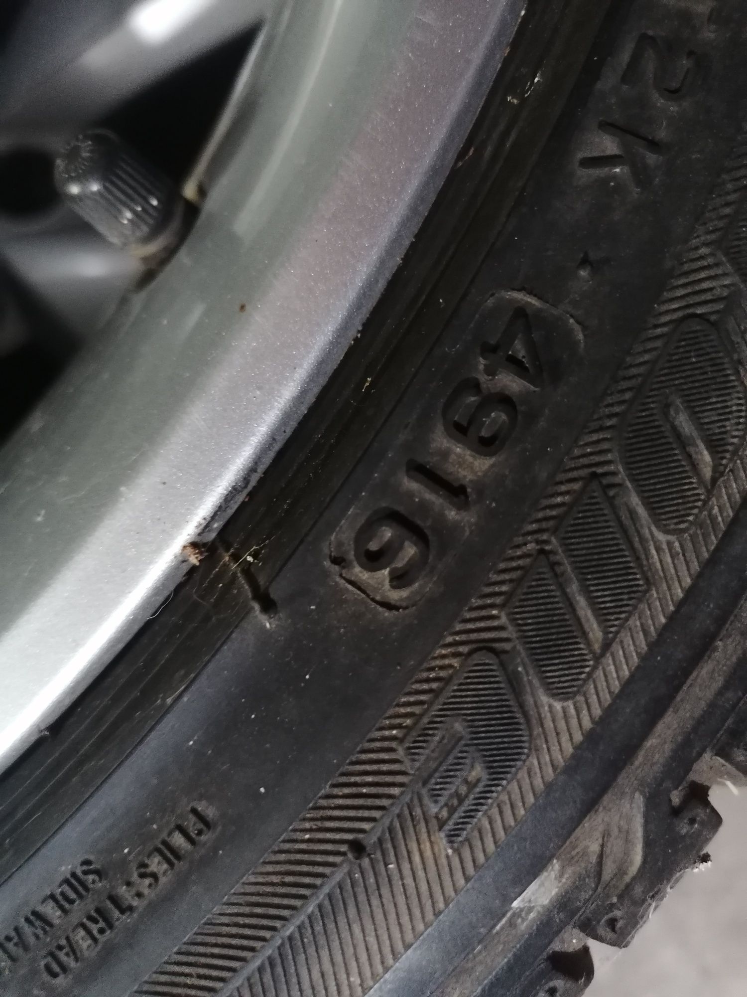 Vand cauciucuri de vara Bridgestone r17