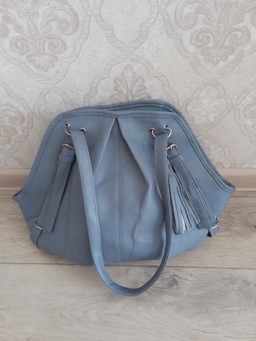 Продам женскую сумку. Новая