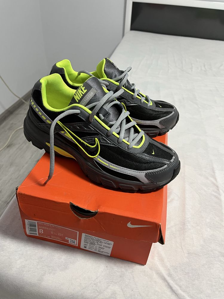 nike initiator маратонки