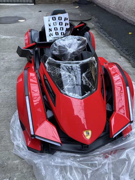 Masinuta electrica pentru copii