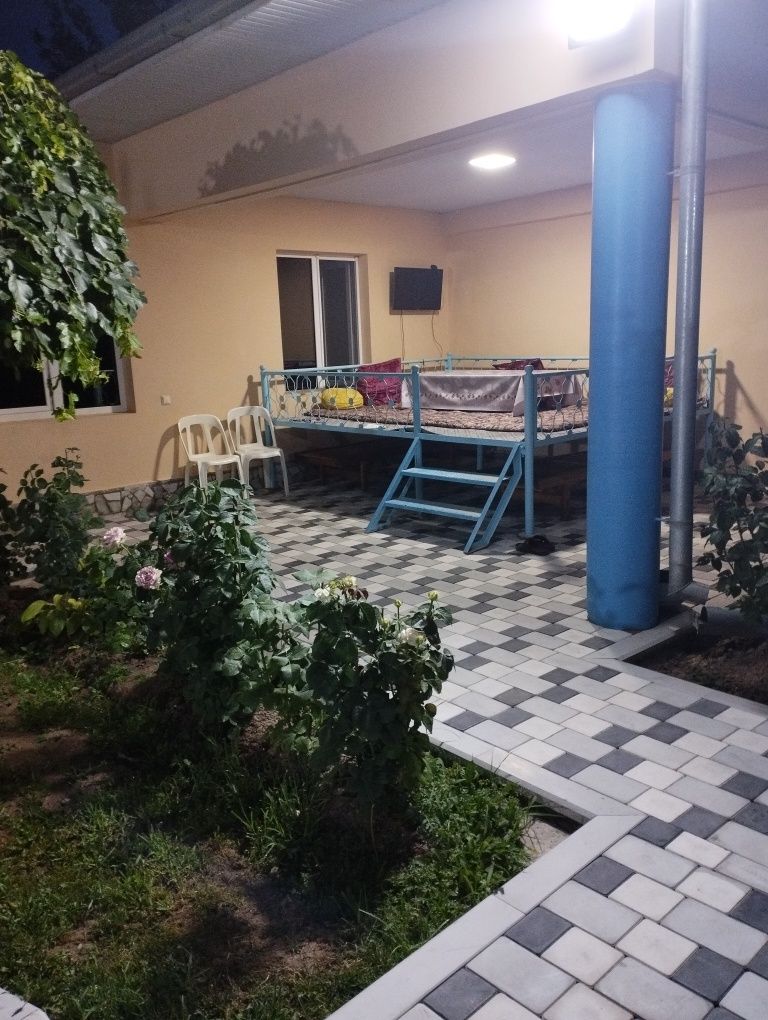 Bŏstonliq Dacha Oilaviy