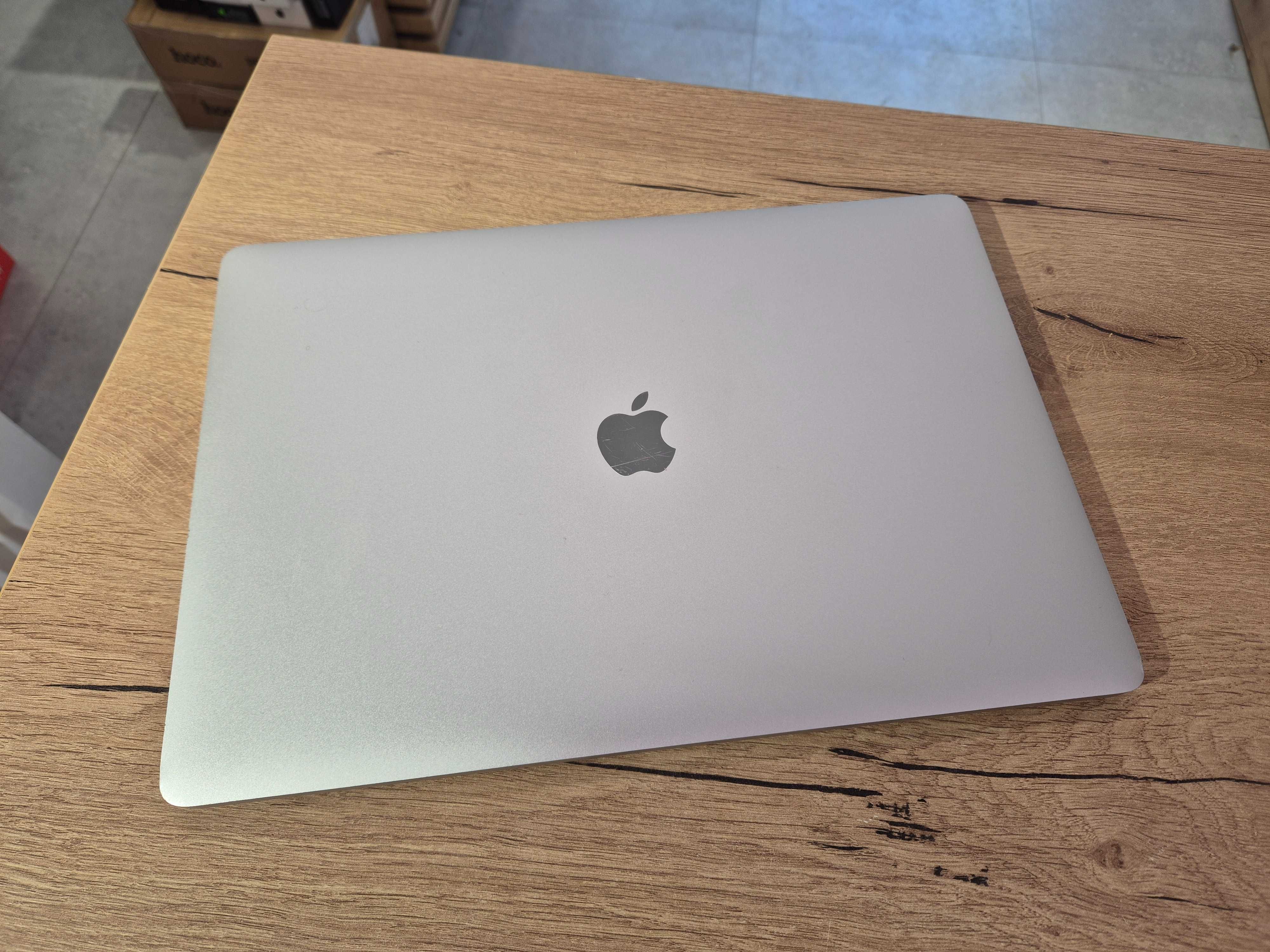 Macbook Pro 2018 15" i7 16GB Ram | Factura & Garantie | Buy-Back |