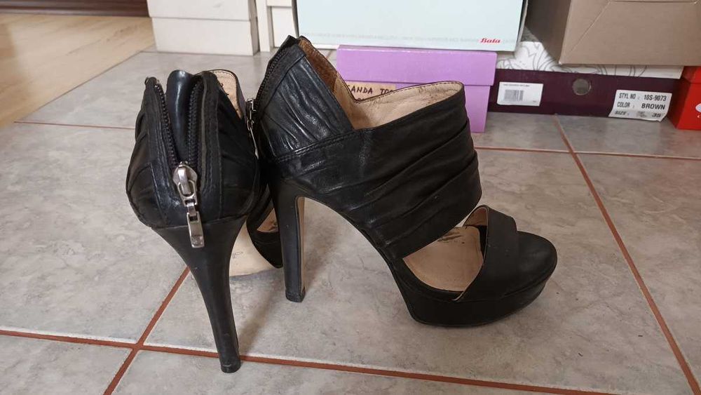 Vand sandale dama mar. 35, preturi modice