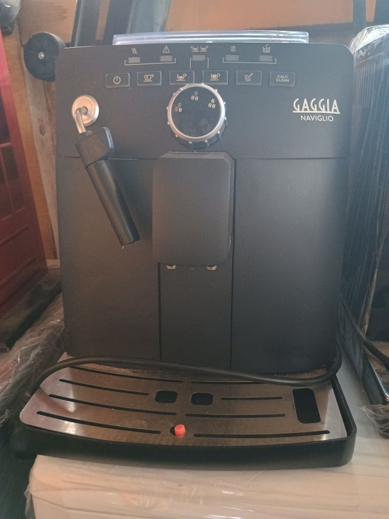 Mașini de spălat .Mașini de cafea .cuptoare pentru aragaze