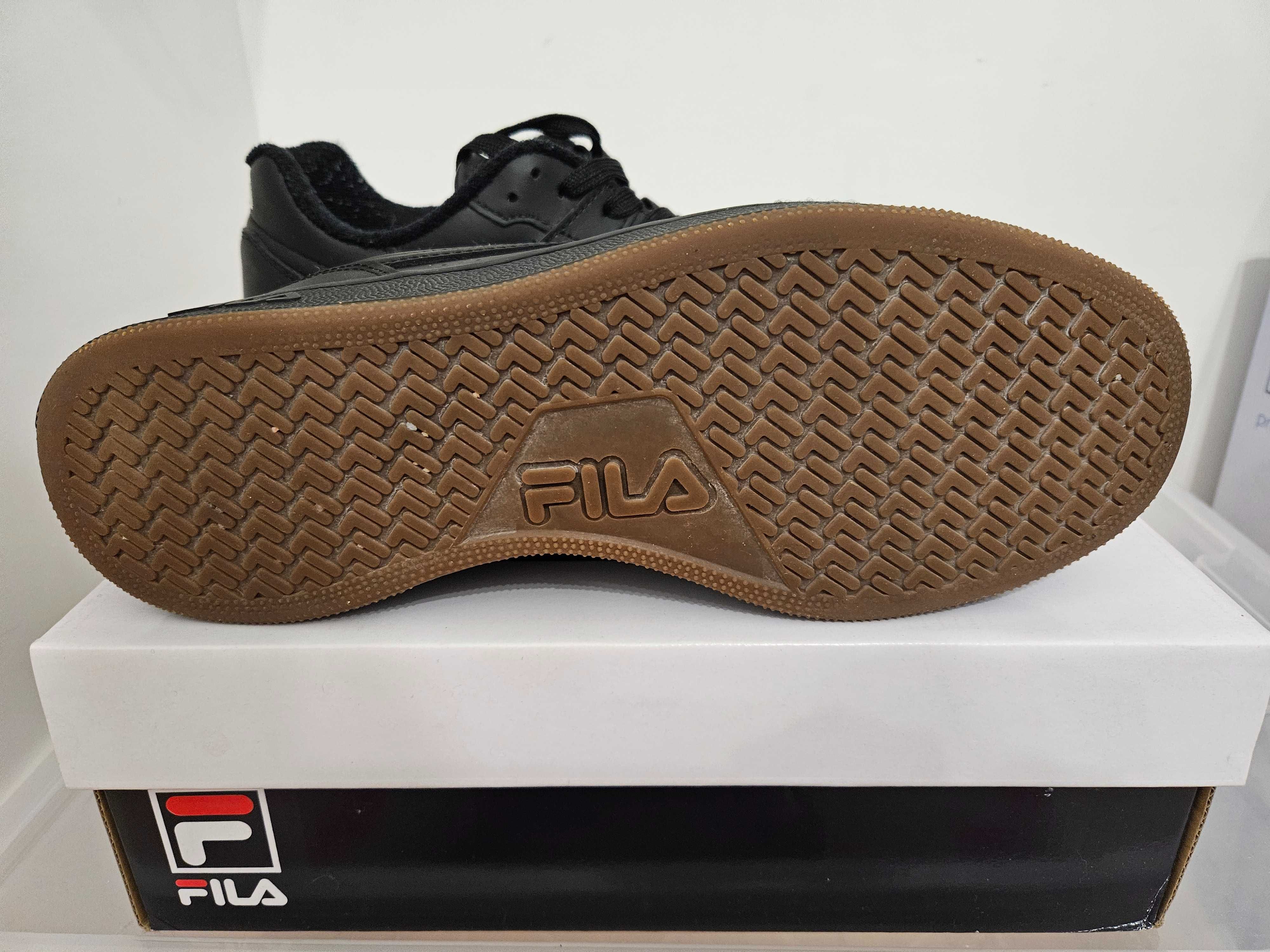 Маратонки FILA Arcade Low 43 черни - много запазени