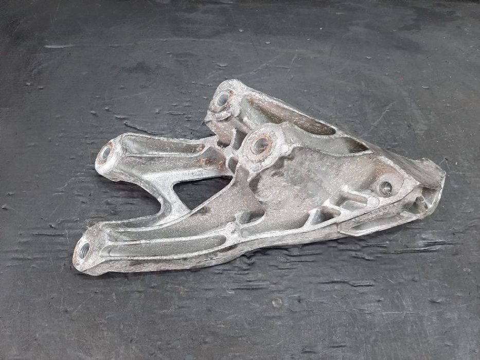 suport motor 2.0 tdi cgl  audi a4 b8 8k q5 a6 4g  8k0199307be