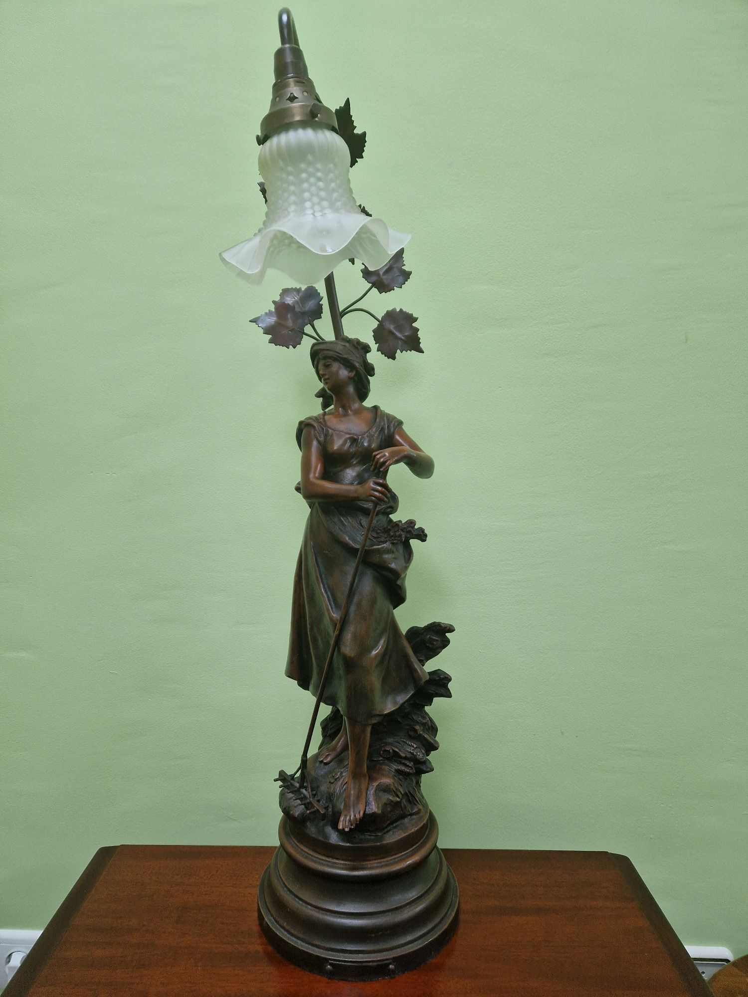 Уникална голяма антикварна френска фигурална лампа