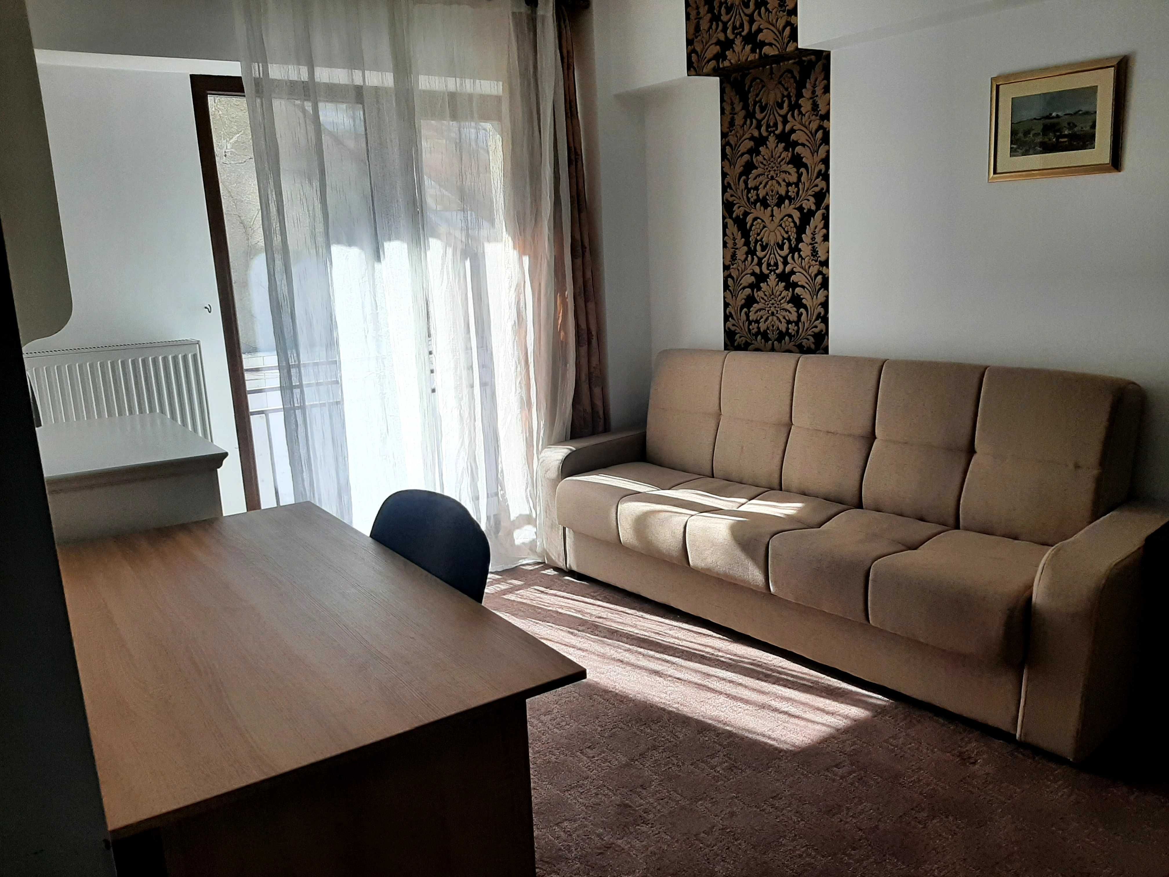 Inchiriez apartament cu o camera in Iasi langa Palas Campus