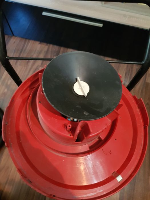 Aspirator cu pompă de apă integrată Starmix uClean PA-1455