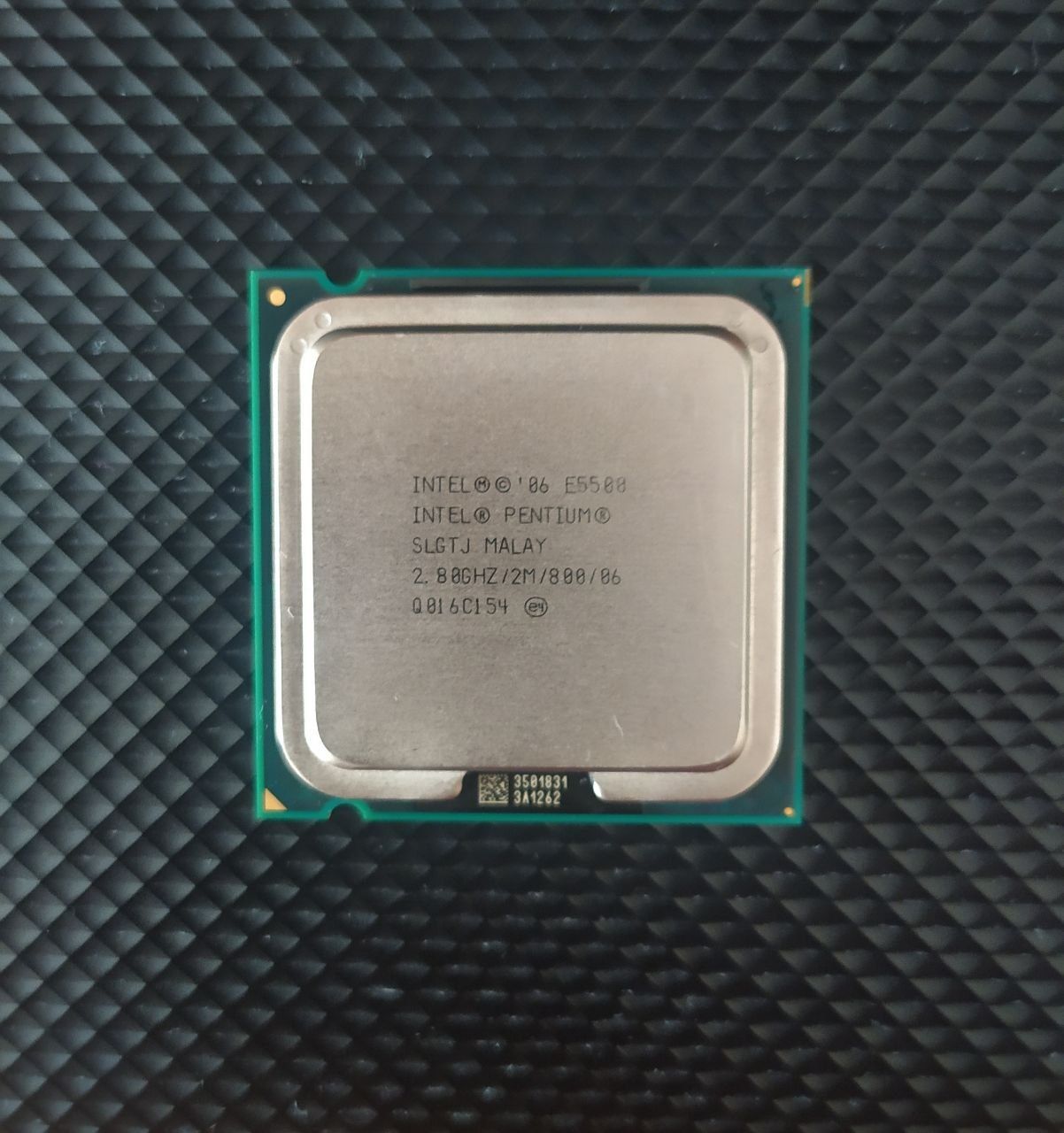 Продается процессор e5500 , сокет 775