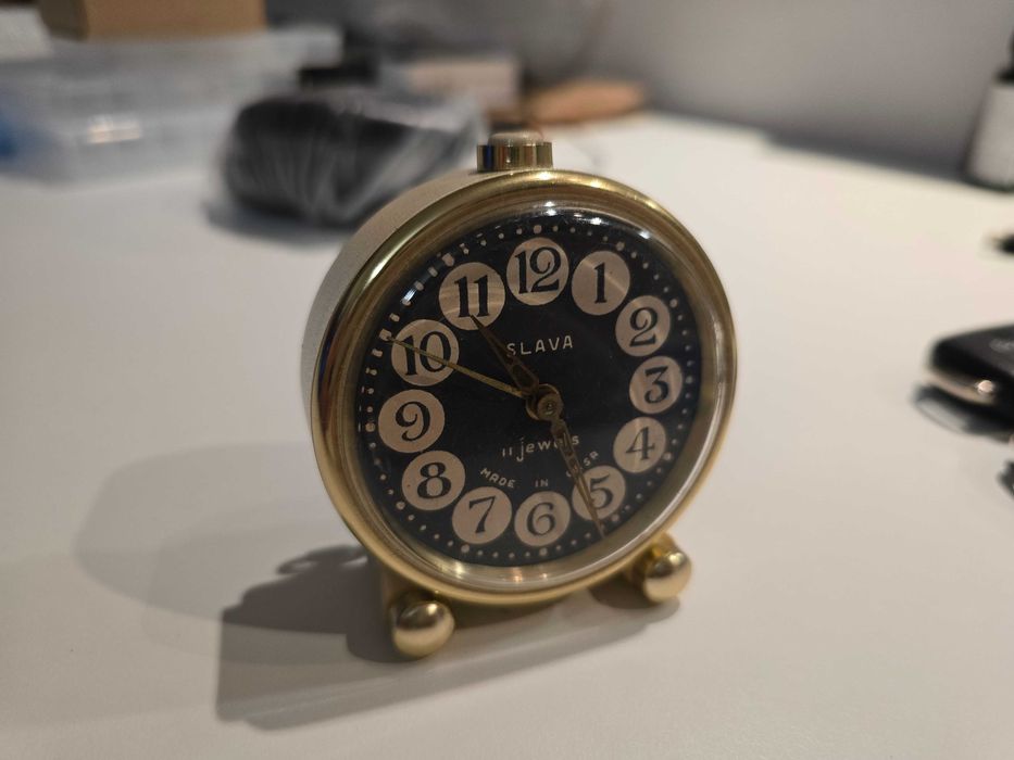 Ретро механичен будилник Слава / Slava – 11 камъка, СССР