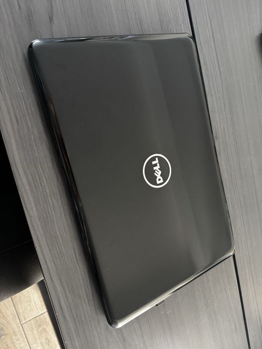 Laptop Dell Insprion 15| i5 | 16GB RAM | Radeon