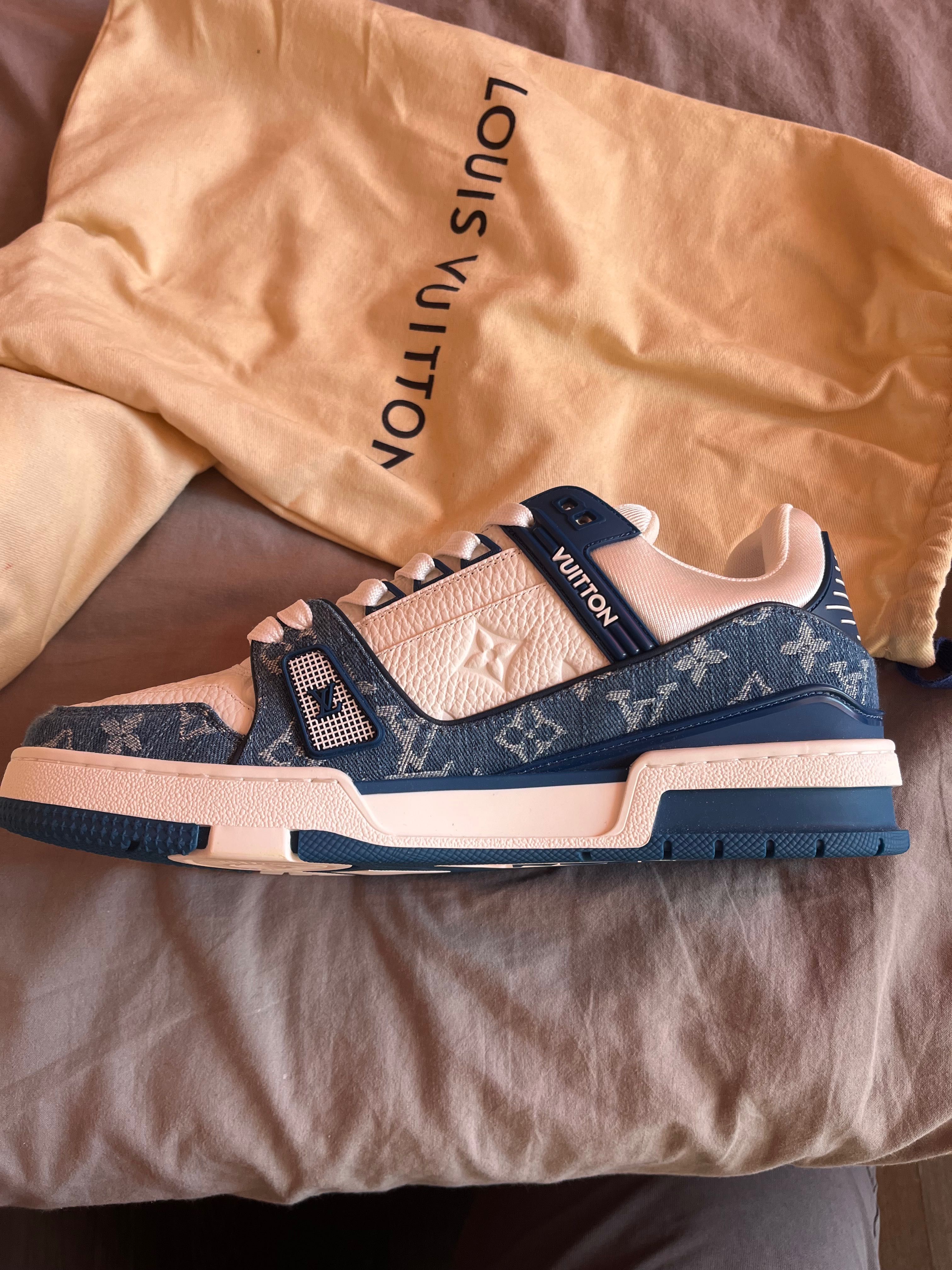 Louis Vuitton 42