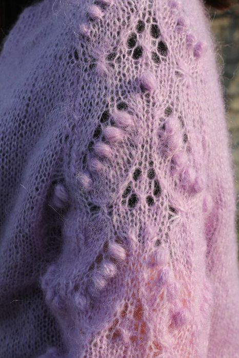 Продаются кофты ,ручная работа ,ангорка,мохерангорка,цена по 200т +998