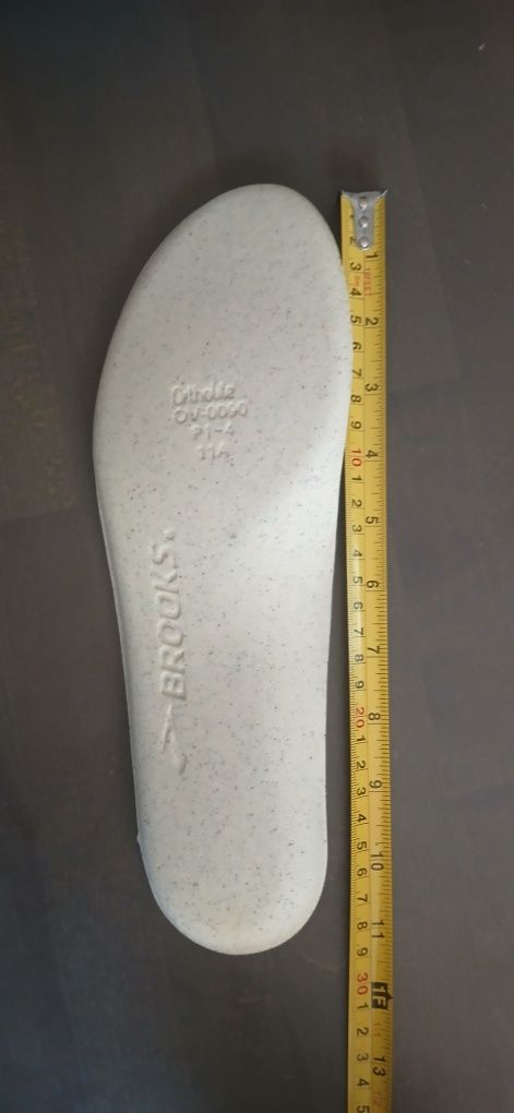 Salewa , Brooks , Nike Jordan - 45 номер маратонки , туристически