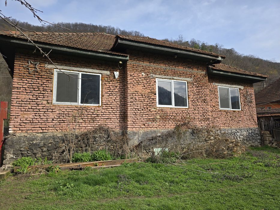 Vrei liniste si spatiu? Casa cu teren 1888 mp, Toplita, HD, OCAZIE!
