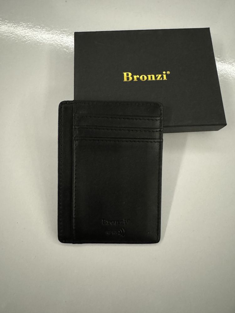 Картодържатели/Card Holder