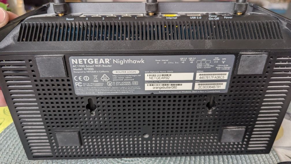 Netgear Nighthawk R7000 и Netgear R8500 - 2 бр. Гигабитови Ру