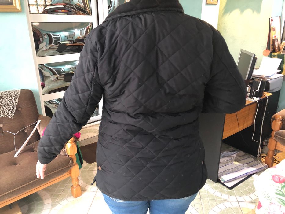 Geaca neagră matlasata unisex